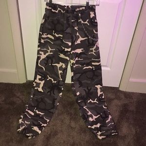 Camo pants